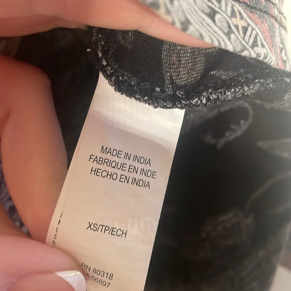 Lucky Brand floral XS top - Picture 4 of 5